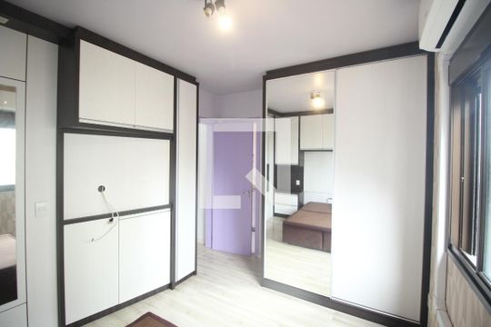 Suíte 1 de apartamento à venda com 2 quartos, 59m² em São Geraldo, Porto Alegre