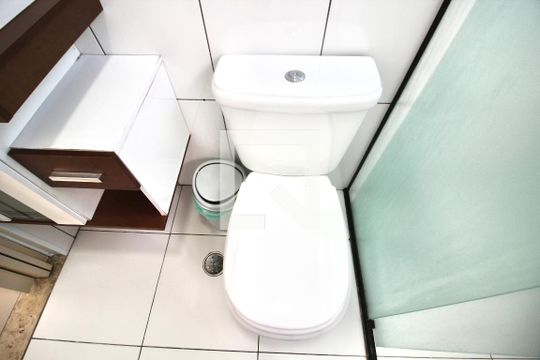 Banheiro de apartamento para alugar com 2 quartos, 49m² em Parque Cisper, São Paulo