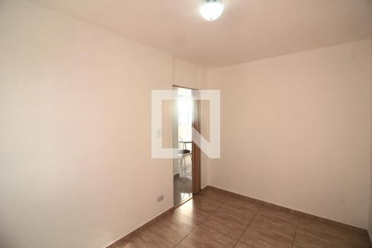 Quarto 1 de apartamento para alugar com 2 quartos, 49m² em Parque Cisper, São Paulo