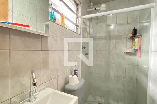 Banheiro da Suíte de casa à venda com 2 quartos, 80m² em Jardim Popular, São Paulo