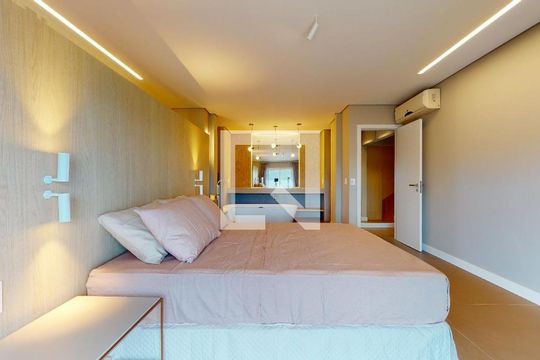 Quarto de apartamento para alugar com 3 quartos, 277m² em Lagoa da Conceição, Florianópolis