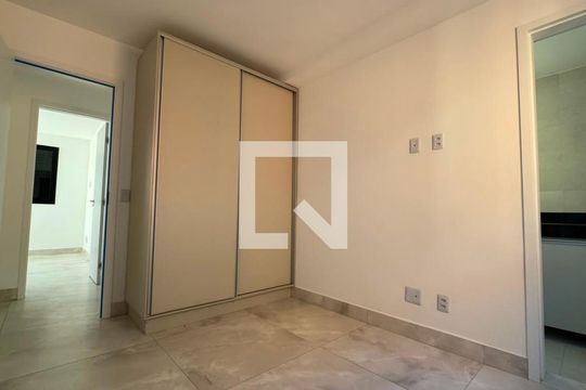 Suíte de apartamento para alugar com 3 quartos, 72m² em Ana Lúcia, Belo Horizonte