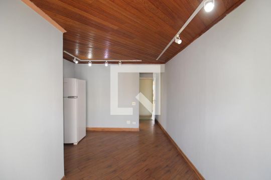 Sala de apartamento para alugar com 2 quartos, 60m² em Chora Menino, São Paulo