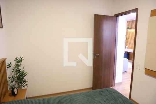 Quarto 1 de apartamento à venda com 2 quartos, 57m² em Santa Helena, Belo Horizonte