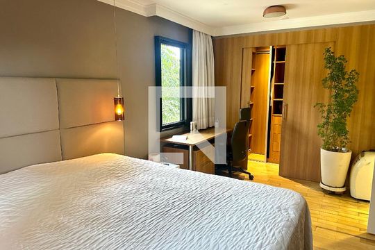Quarto 1 de apartamento para alugar com 2 quartos, 78m² em Santo Amaro, São Paulo