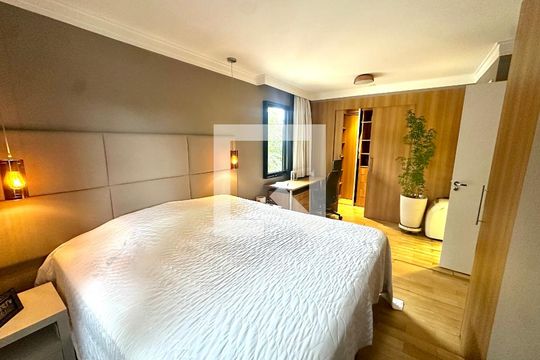 Quarto 1 de apartamento para alugar com 2 quartos, 78m² em Santo Amaro, São Paulo