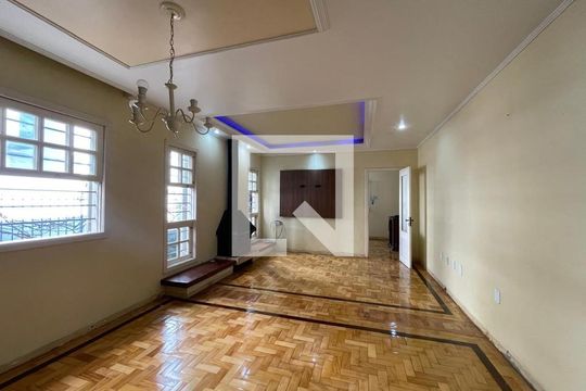 Casa para alugar com 4 quartos, 253m² em Centro, São Leopoldo