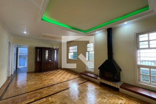 Casa para alugar com 4 quartos, 253m² em Centro, São Leopoldo