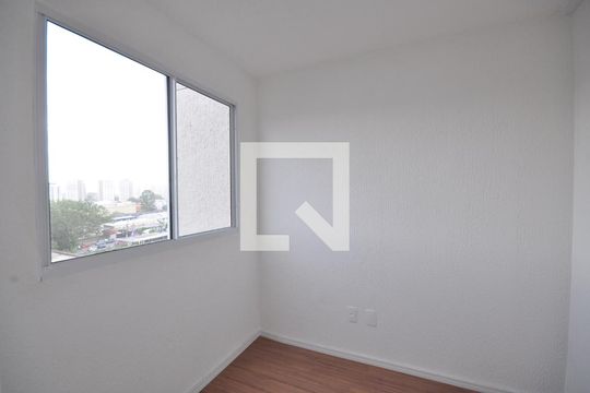 Quarto 2 de apartamento para alugar com 2 quartos, 32m² em Parque Novo Mundo, São Paulo