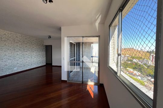 Sala de apartamento para alugar com 4 quartos, 210m² em Bom Pastor, Juiz de Fora