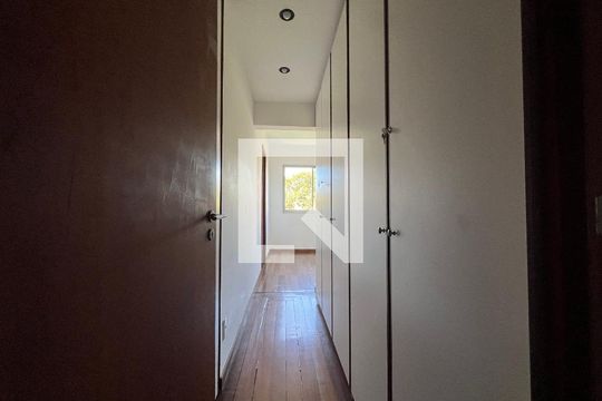 Suíte 1 de apartamento para alugar com 4 quartos, 210m² em Bom Pastor, Juiz de Fora