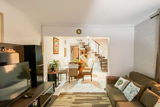 Casa à venda com 2 quartos, 315m² em Parque Boturussu, São Paulo
