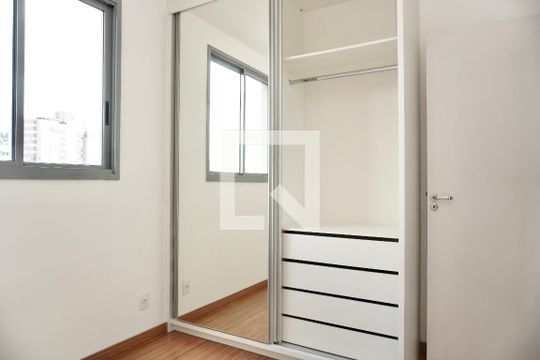 Quarto 1 de apartamento para alugar com 2 quartos, 54m² em Coração Eucarístico, Belo Horizonte