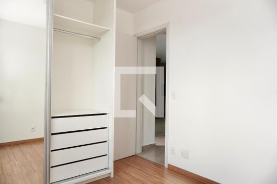 Quarto 1 de apartamento para alugar com 2 quartos, 54m² em Coração Eucarístico, Belo Horizonte