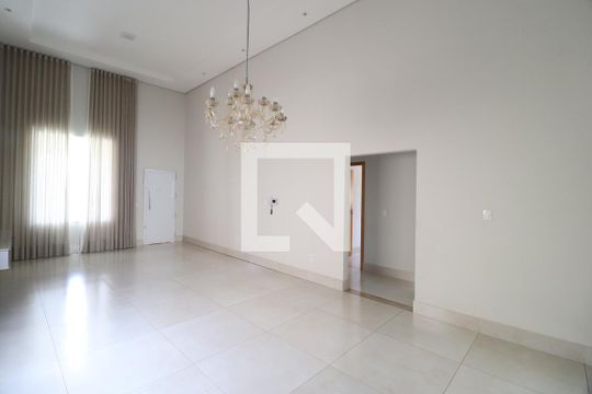 Sala de casa para alugar com 3 quartos, 200m² em Jardim Karaíba, Uberlândia