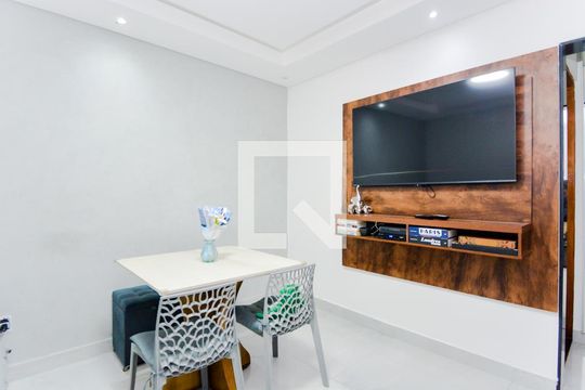 Sala de casa à venda com 2 quartos, 200m² em Jardim Palmira, Guarulhos