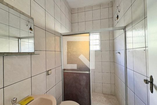 Banheiro de casa para alugar com 1 quarto, 95m² em Vila Nossa Senhora do Retiro, São Paulo