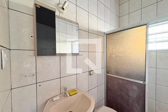 Banheiro de casa para alugar com 1 quarto, 95m² em Vila Nossa Senhora do Retiro, São Paulo