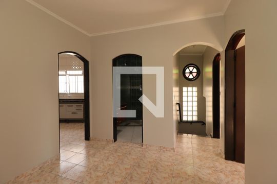 Sala de casa à venda com 2 quartos, 60m² em Jardim Marek, Santo André