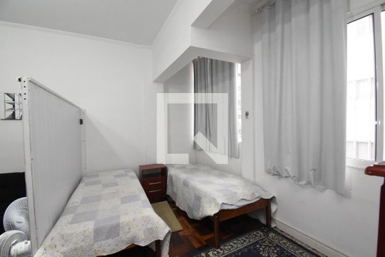 Sala de apartamento à venda com 2 quartos, 130m² em Centro, Curitiba