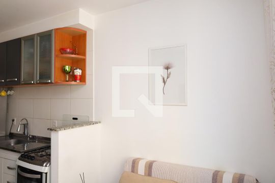 Sala de apartamento para alugar com 2 quartos, 32m² em Vila Nova Curuca, São Paulo