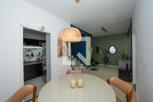 Sala de apartamento à venda com 3 quartos, 105m² em Betânia, Belo Horizonte