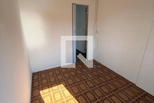 Quarto de apartamento para alugar com 2 quartos, 40m² em Conjunto Habitacional Brigadeiro Faria Lima, São Paulo