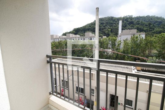 Varanda de apartamento à venda com 3 quartos, 56m² em Taquara, Rio de Janeiro