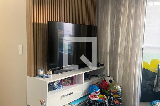 Sala de apartamento à venda com 3 quartos, 63m² em Vila Sao Pedro, Santo André