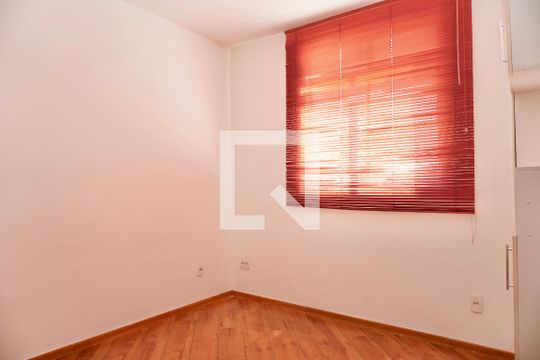 Suíte  de apartamento à venda com 3 quartos, 132m² em Coração Eucarístico, Belo Horizonte
