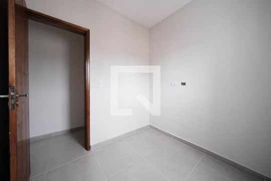 Quarto 1 de apartamento para alugar com 2 quartos, 45m² em Vila Nhocuné, São Paulo