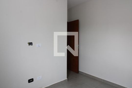Quarto 2 de apartamento para alugar com 2 quartos, 45m² em Vila Nhocuné, São Paulo