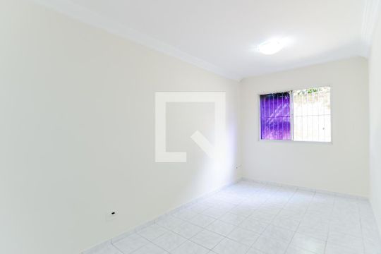 Sala de apartamento à venda com 2 quartos, 56m² em Jardim Cocaia, Guarulhos