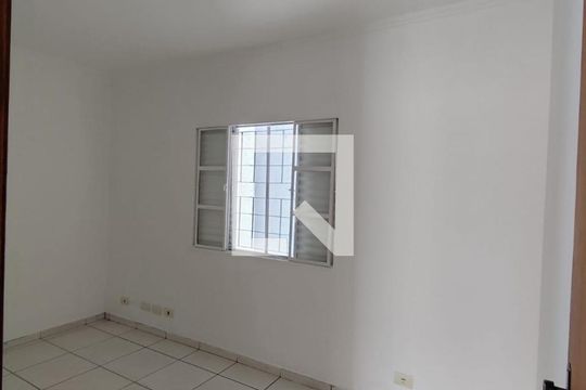 Quarto de casa de condomínio à venda com 2 quartos, 177m² em Vila Sao Silvestre, Barueri
