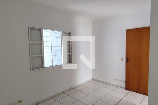 Quarto de casa de condomínio à venda com 2 quartos, 177m² em Vila Sao Silvestre, Barueri