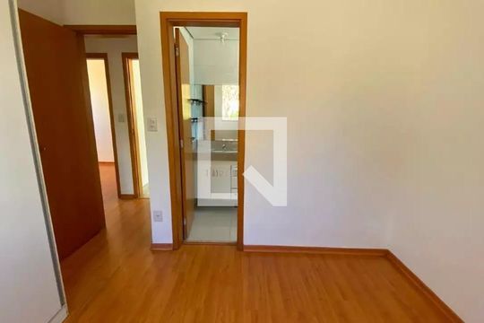 Suíte de apartamento para alugar com 3 quartos, 150m² em Estoril, Belo Horizonte