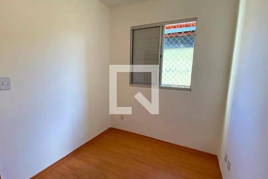 Suíte de apartamento para alugar com 3 quartos, 150m² em Estoril, Belo Horizonte