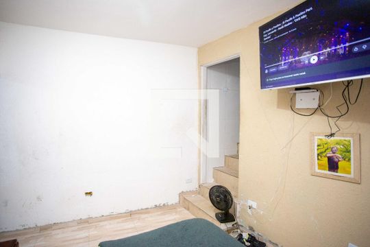 Sala de casa para alugar com 1 quarto, 130m² em Serraria, Diadema