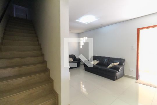 Sala de casa à venda com 5 quartos, 268m² em Vila Aparecida, São Paulo