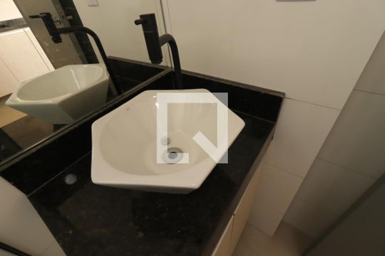 Banheiro - Pia de kitnet/studio para alugar com 1 quarto, 23m² em Vila Sao Pedro, Santo André