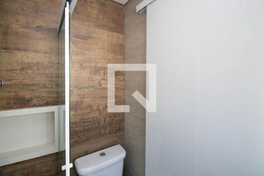 Banheiro 1 de casa à venda com 2 quartos, 130m² em Parque Vitoria, São Paulo