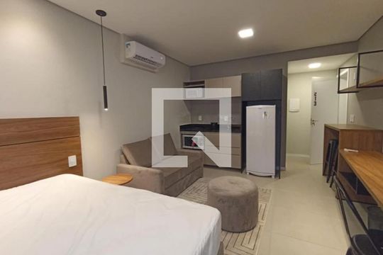 Quarto/Cozinha de kitnet/studio para alugar com 1 quarto, 25m² em Vila Nova, Novo Hamburgo