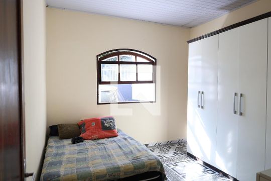 Casa à venda com 3 quartos, 80m² em Cidade Dutra, São Paulo