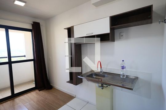 Kitnet de kitnet/studio para alugar com 1 quarto, 24m² em Bonfim, Osasco