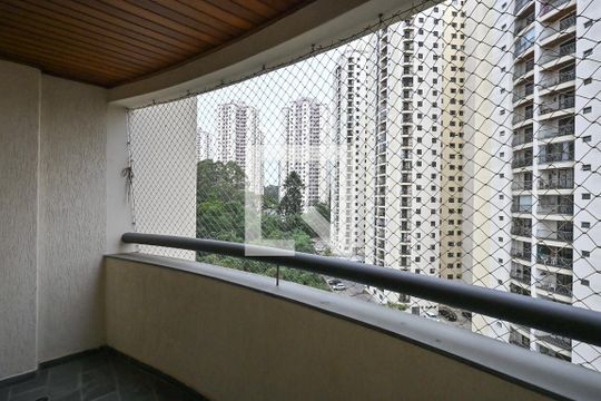 Varanda de apartamento para alugar com 4 quartos, 117m² em Chácara Agrindus, Taboão da Serra