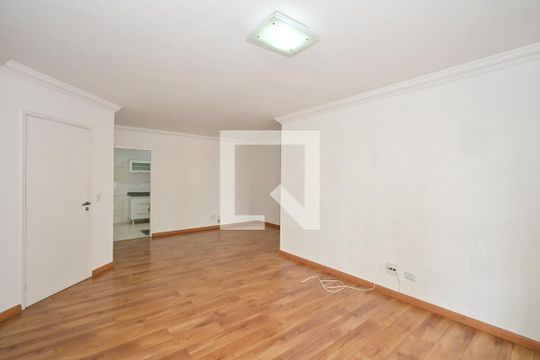 Sala de apartamento para alugar com 4 quartos, 117m² em Chácara Agrindus, Taboão da Serra