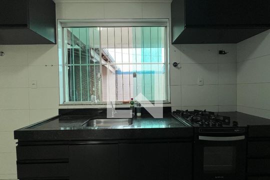 Casa para alugar com 3 quartos, 115m² em Manacás, Belo Horizonte