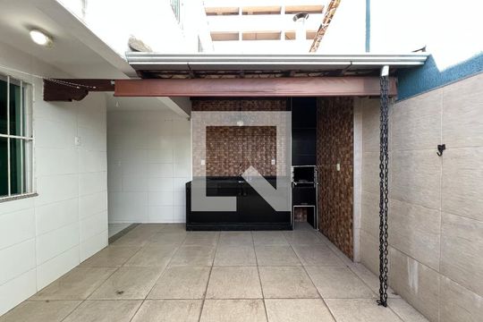 Casa para alugar com 3 quartos, 115m² em Manacás, Belo Horizonte