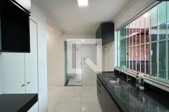 Casa para alugar com 3 quartos, 115m² em Manacás, Belo Horizonte