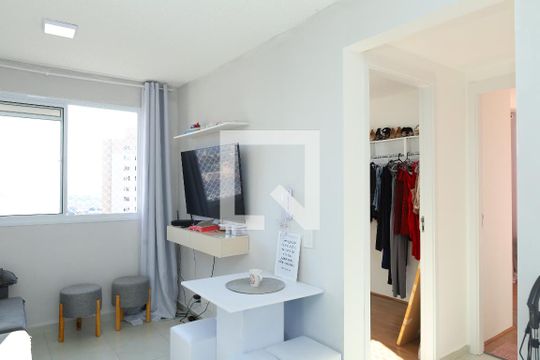 Sala de apartamento para alugar com 2 quartos, 32m² em Jardim Soares, São Paulo